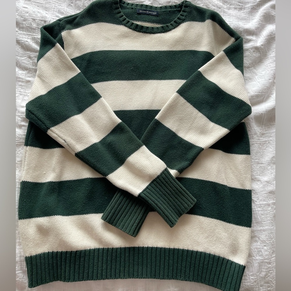 Brandy Melville Green and Cream Striped Crewneck Sweater